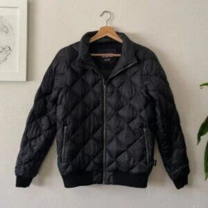 PATAGONIA W's Prow Bomber Jacket in Black | Down winter coat | Size: S